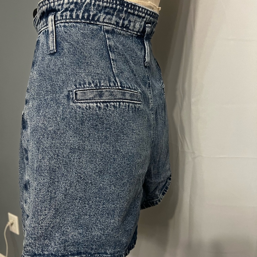 Mustard Seed High Waisted Paper Bag Denim Shorts W Large Front Pockets Size Med - Picture 13 of 14